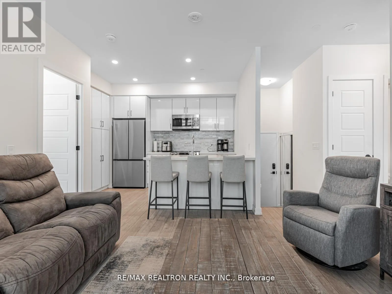 G13 - 415 SEA RAY AVENUE