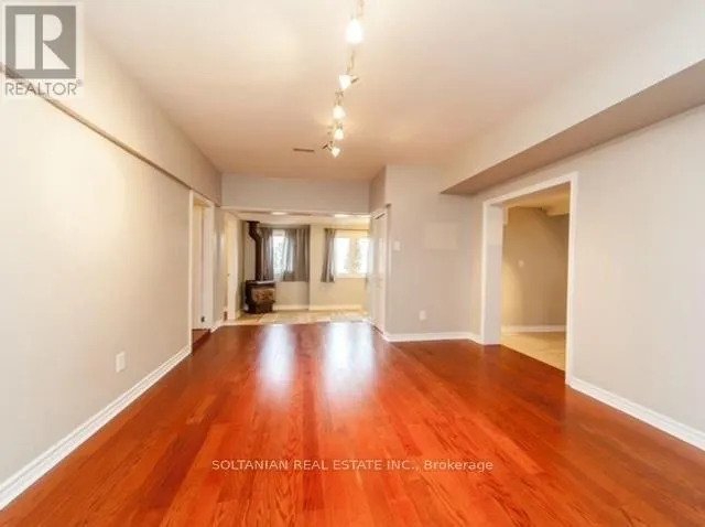 257 PARKWOOD AVENUE