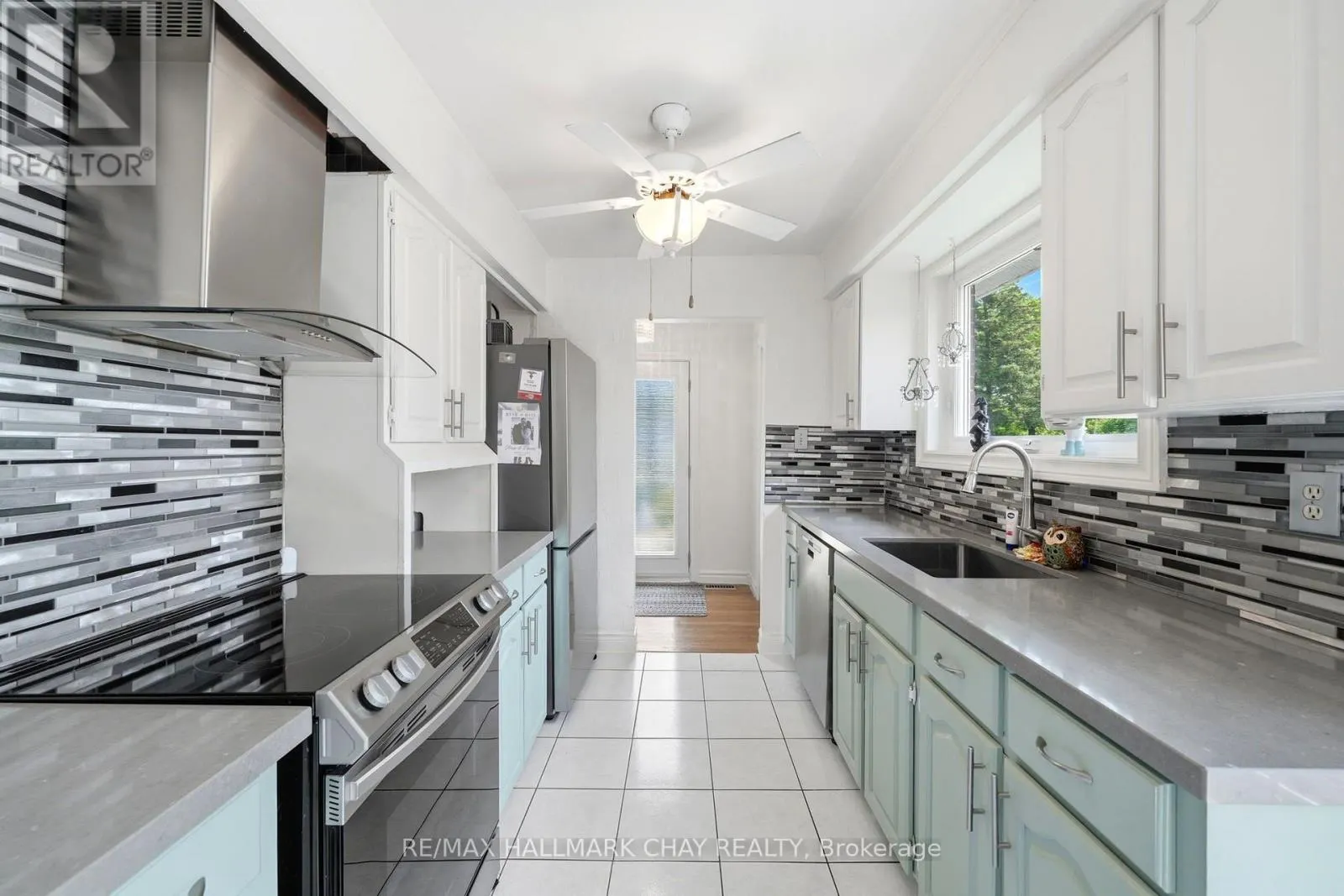 96 MAPLE AVENUE W