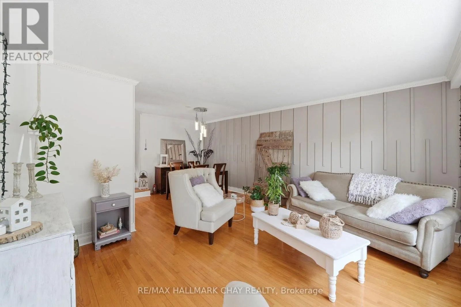 96 MAPLE AVENUE W