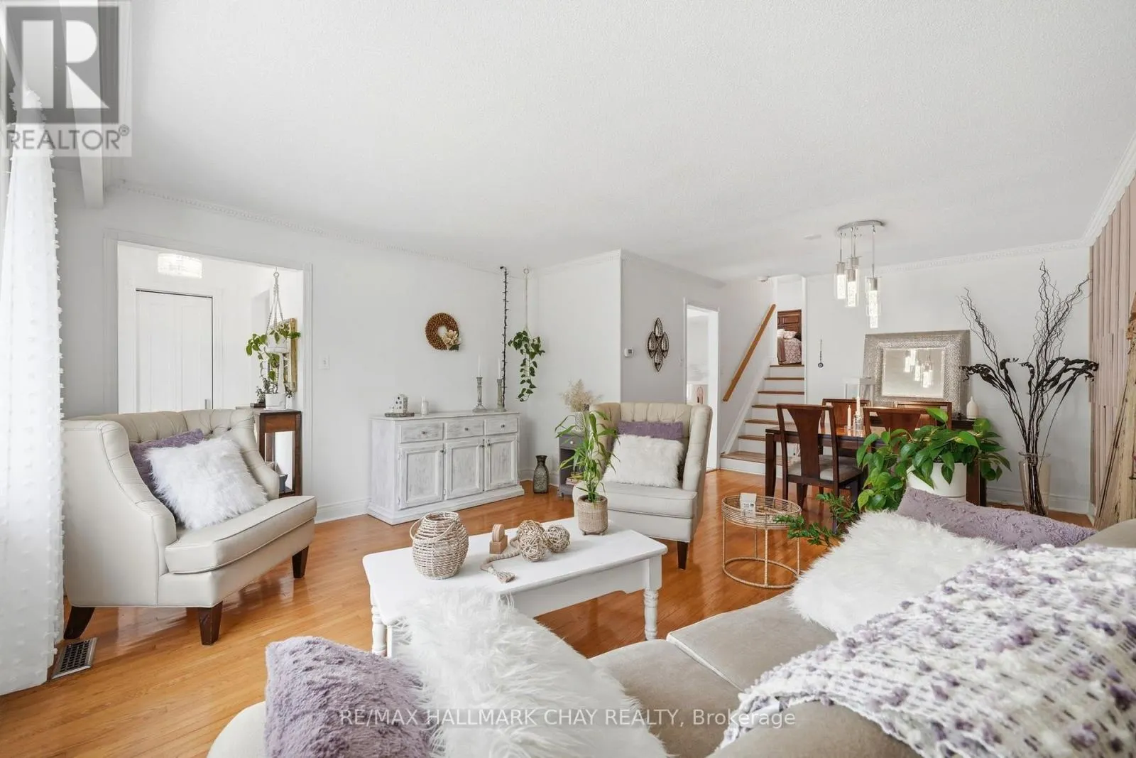 96 MAPLE AVENUE W