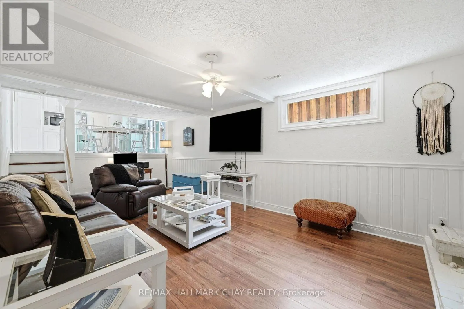96 MAPLE AVENUE W