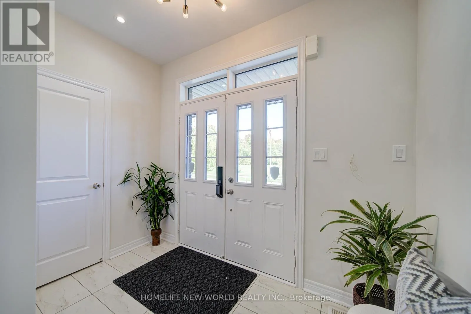 404 BAKER HILL BOULEVARD