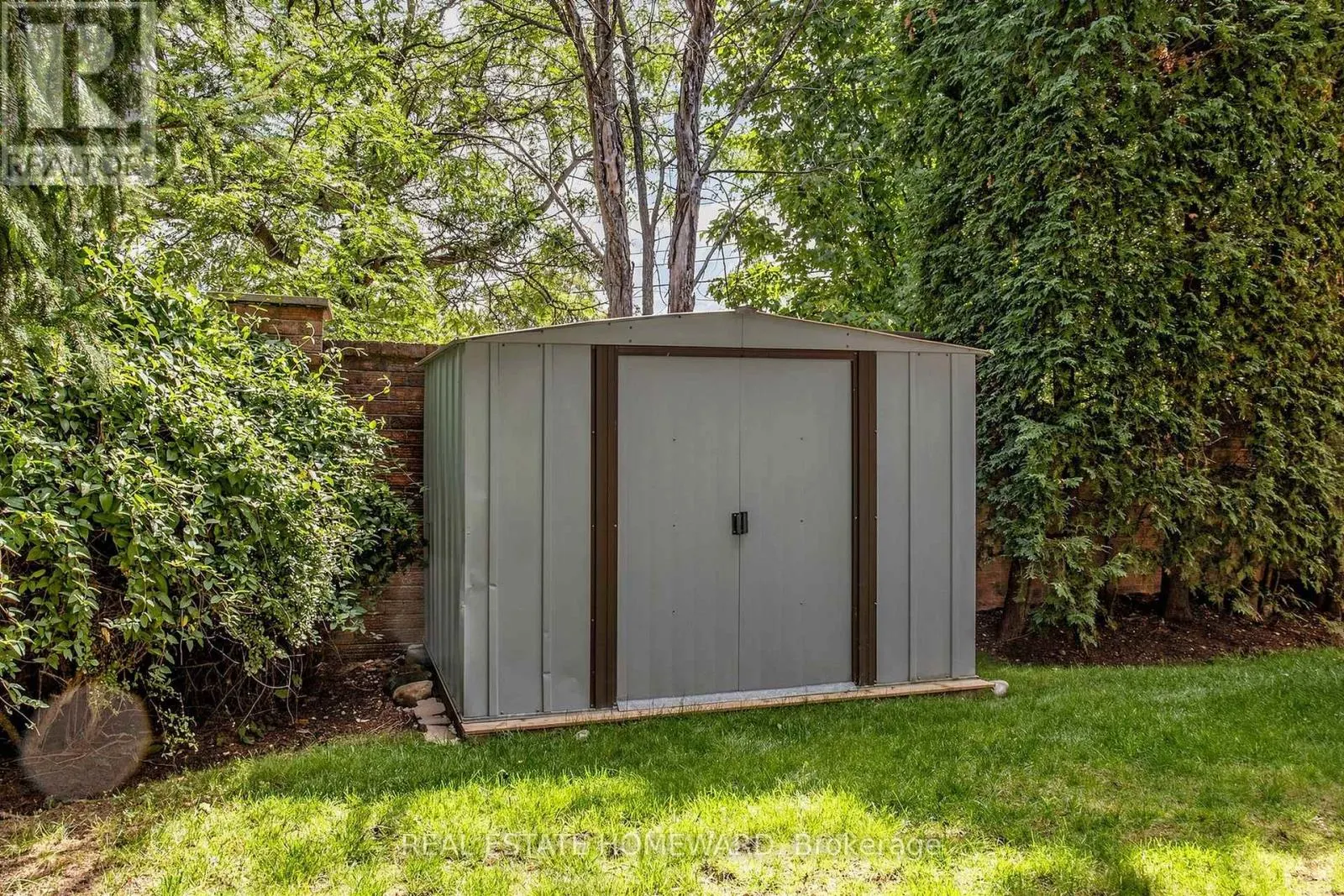 3 GREEN ACRES ROAD