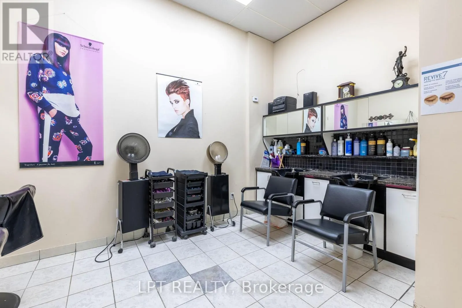 3 - 15461 YONGE STREET