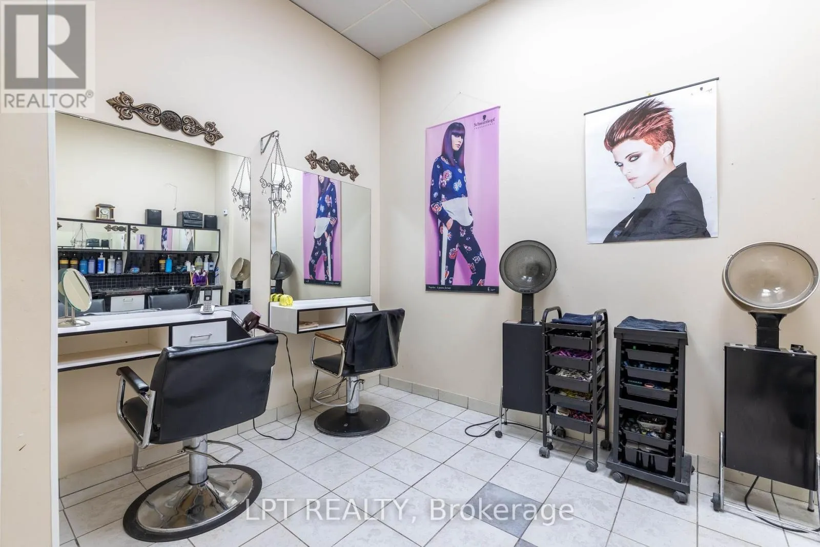 3 - 15461 YONGE STREET