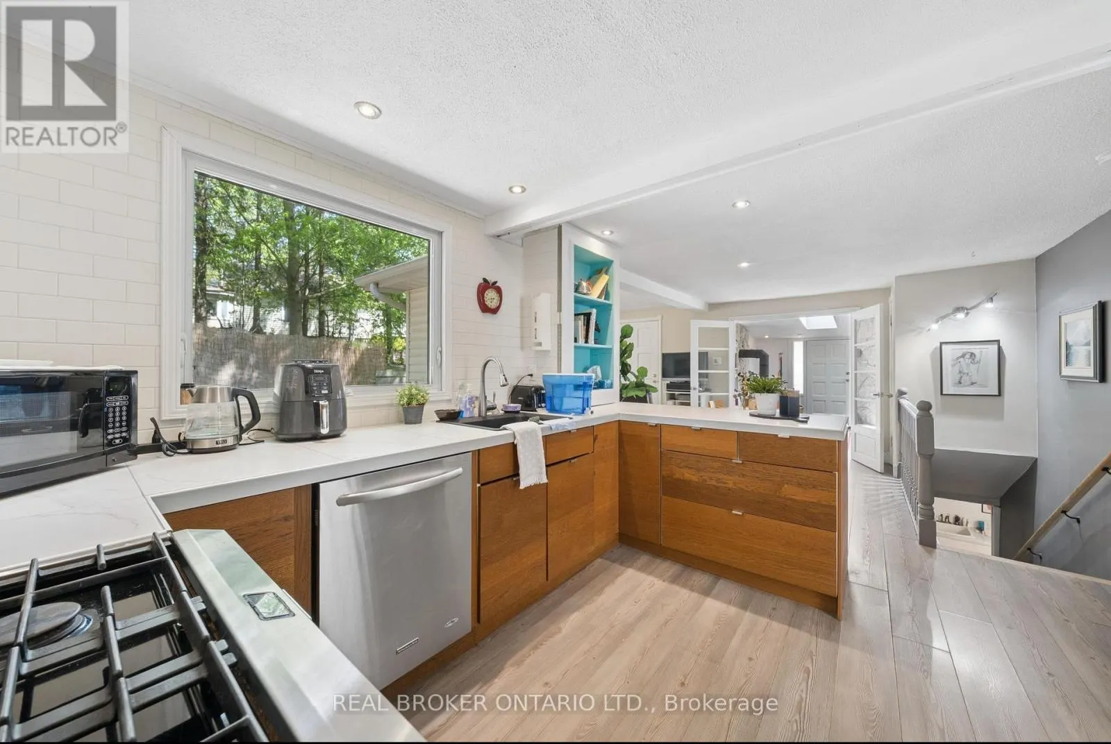 42 CONNOR DRIVE