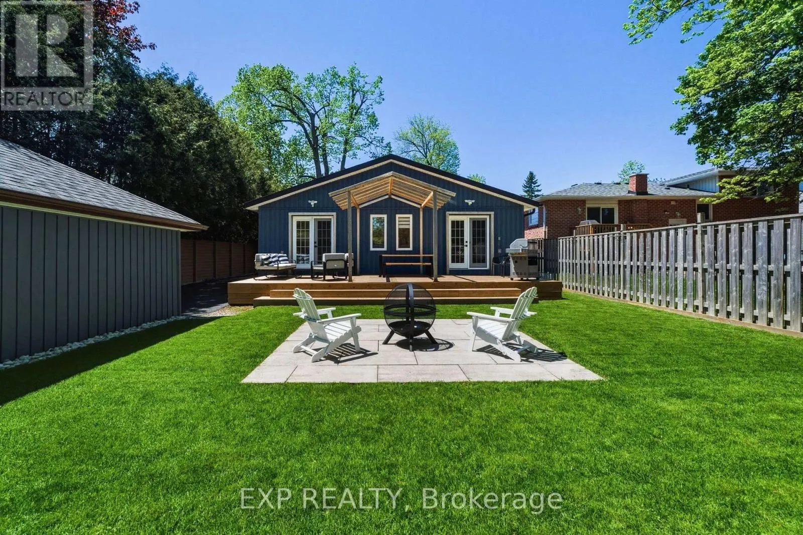 32 FARLEY CIRCLE