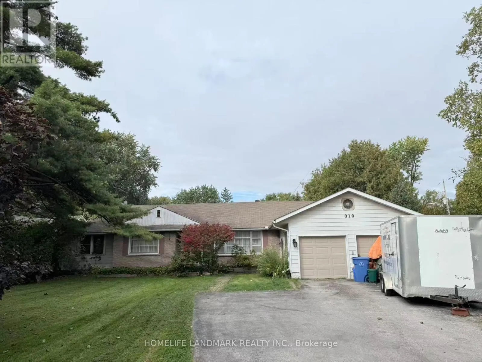 310 THE QUEENSWAY SOUTH