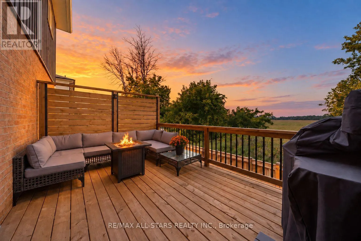 538 HIGHLAND CRESCENT