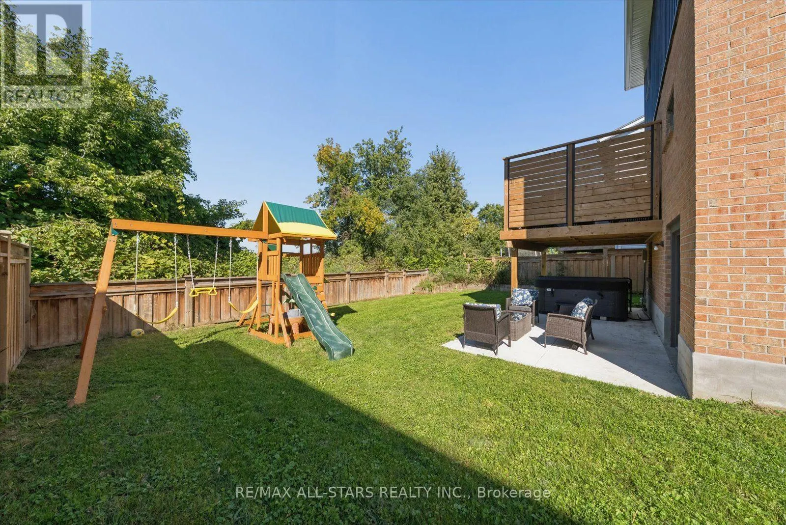 538 HIGHLAND CRESCENT