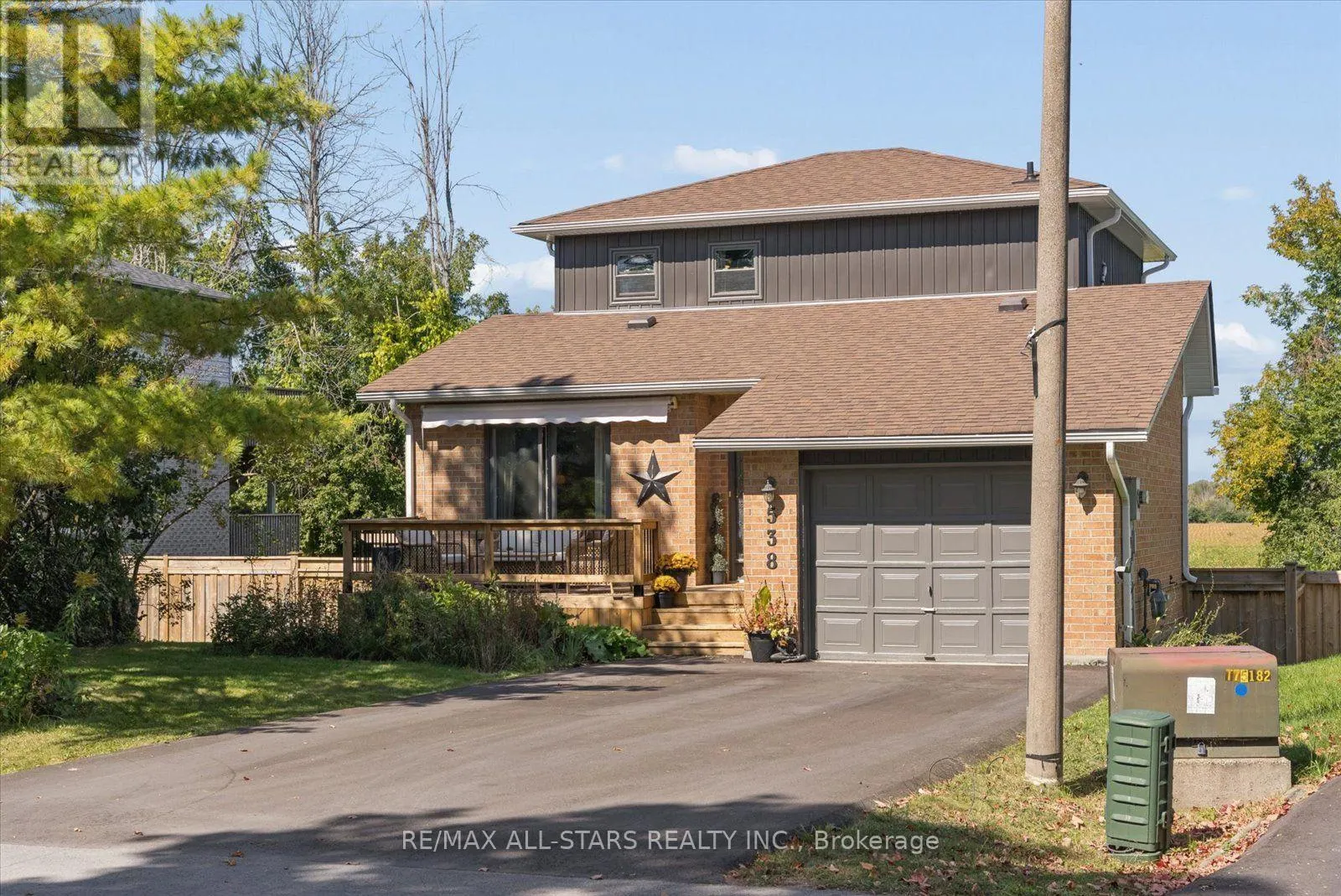 538 HIGHLAND CRESCENT