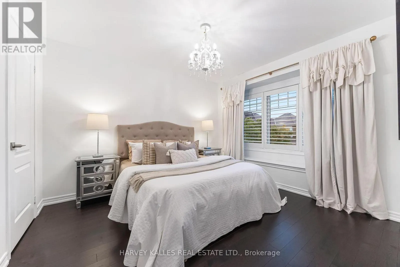 46 GRAYLEAF DRIVE