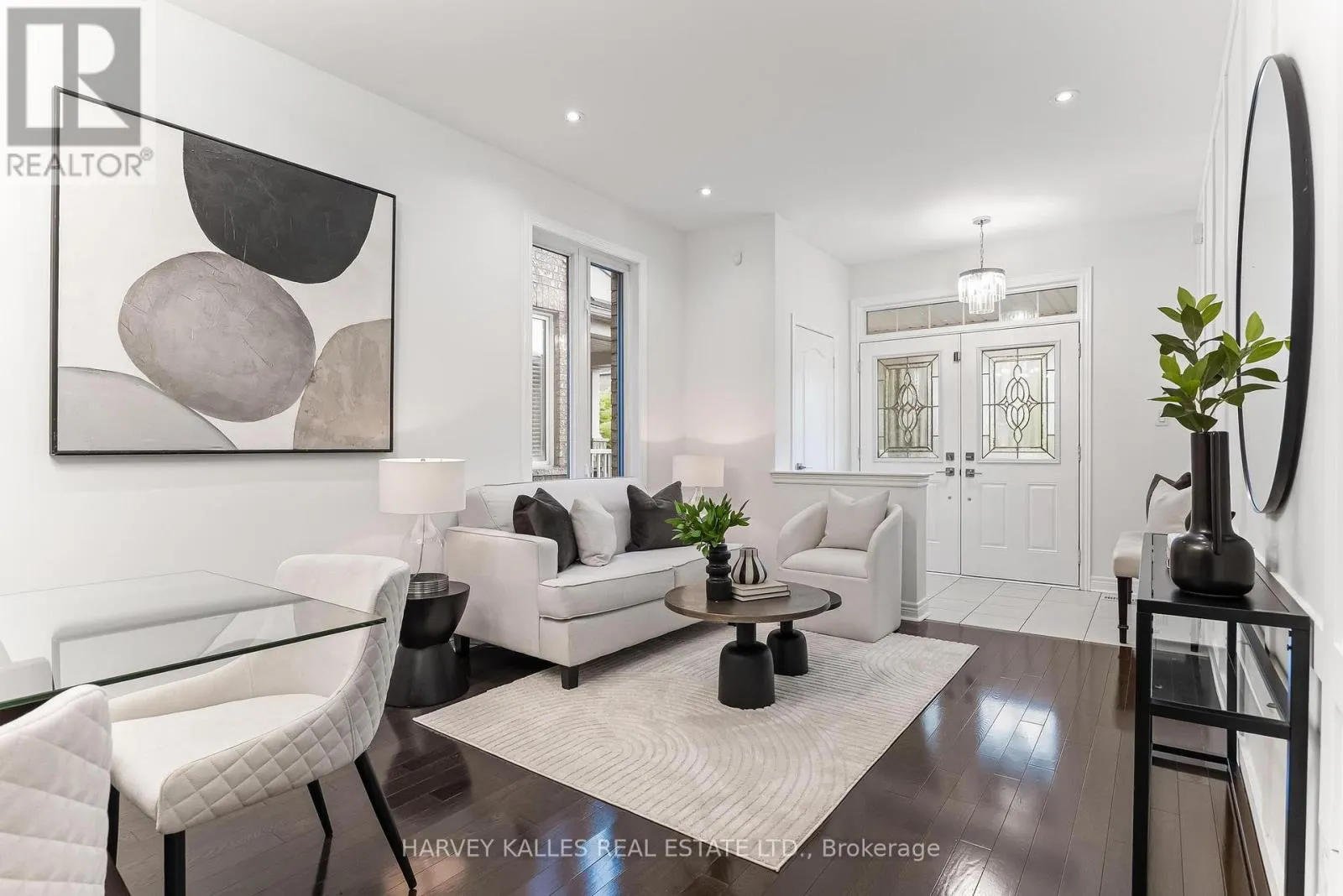 46 GRAYLEAF DRIVE