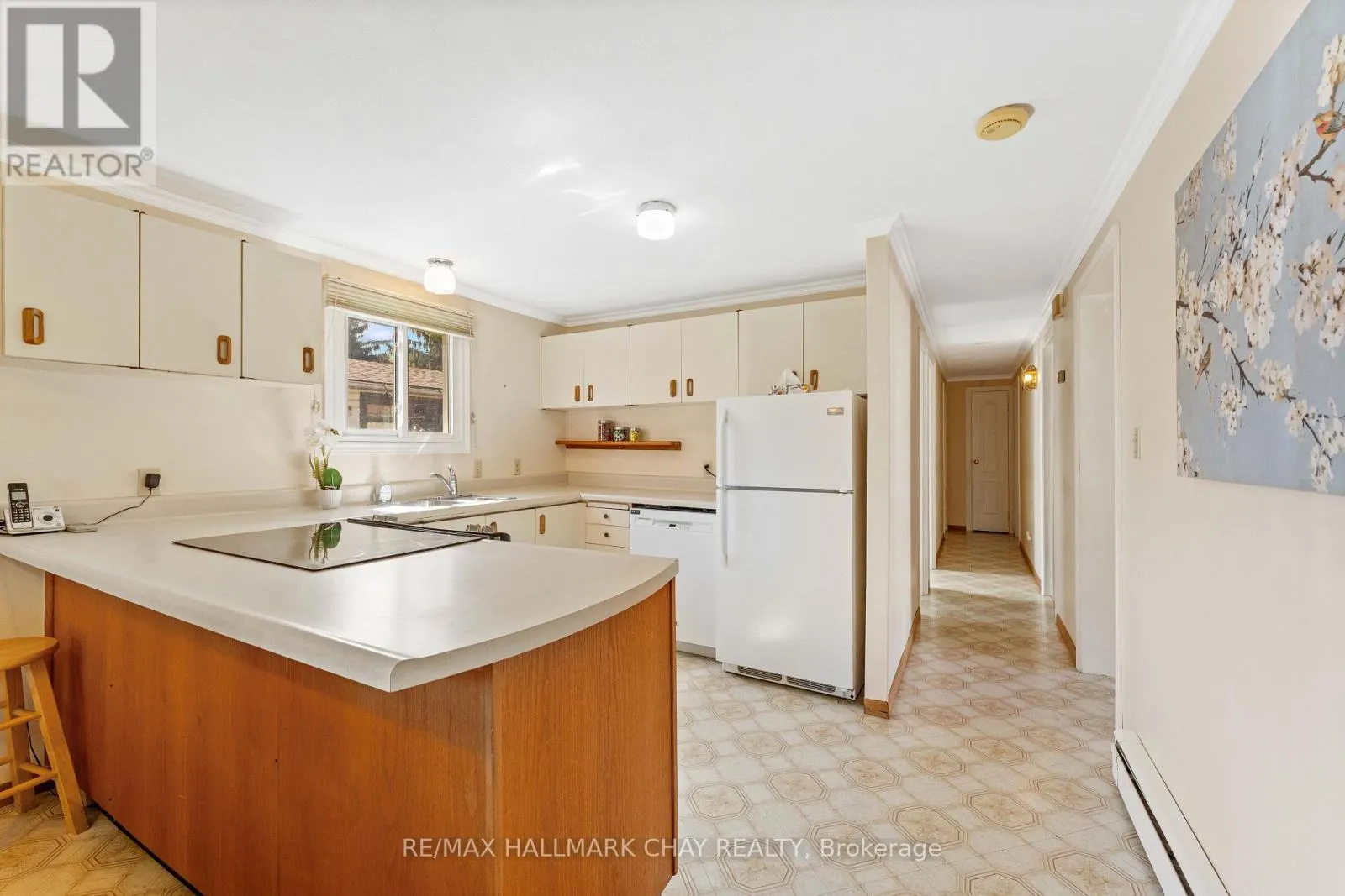 32 PARK CRESCENT