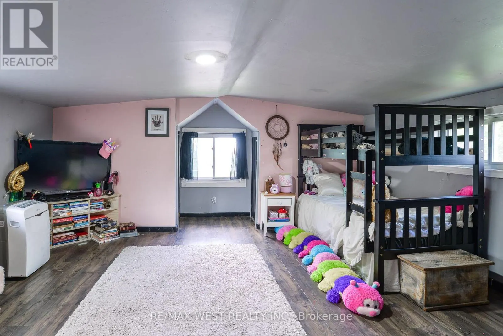 89 CEDAR BEACH ROAD