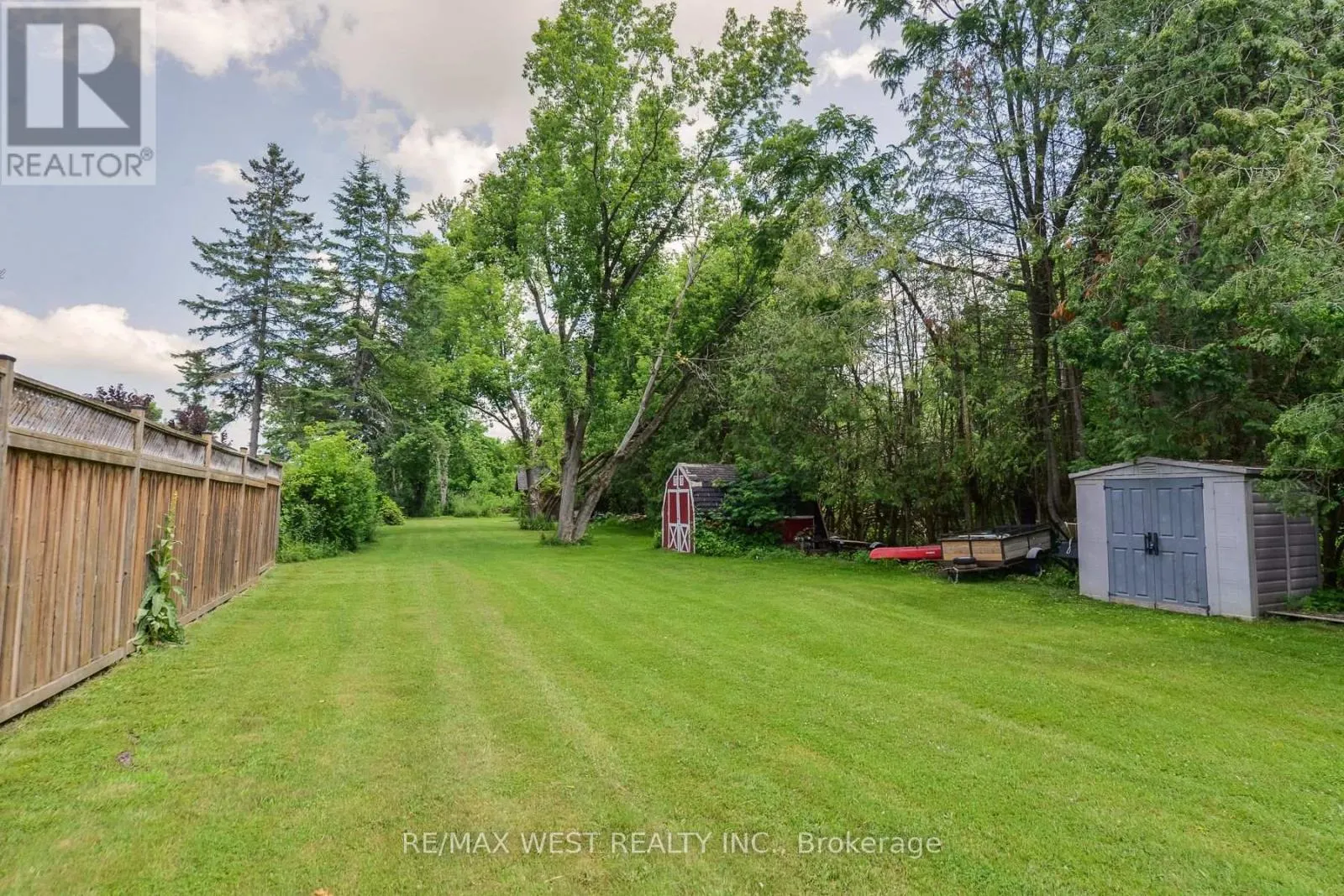 89 CEDAR BEACH ROAD