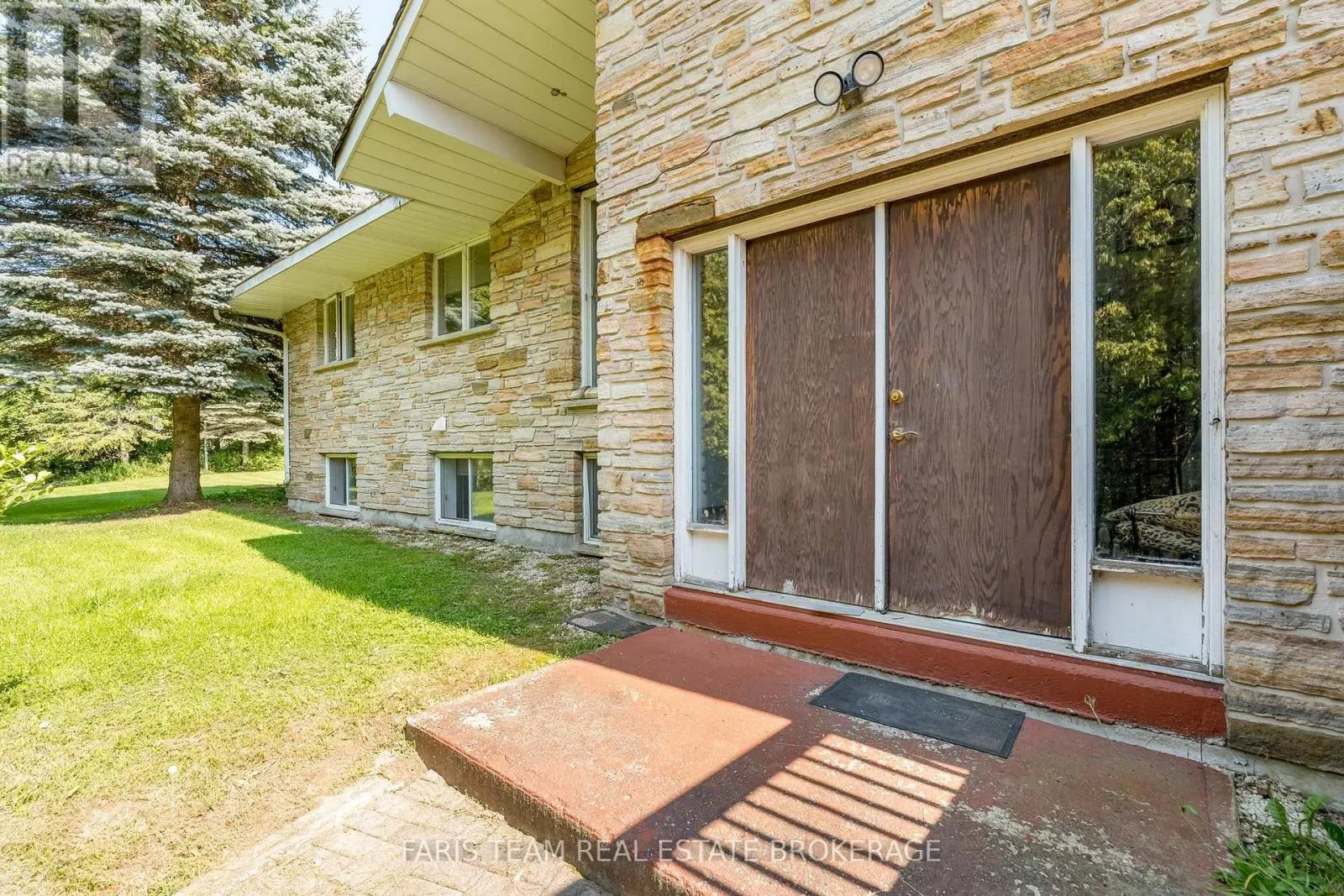 5809 10TH SIDE ROAD