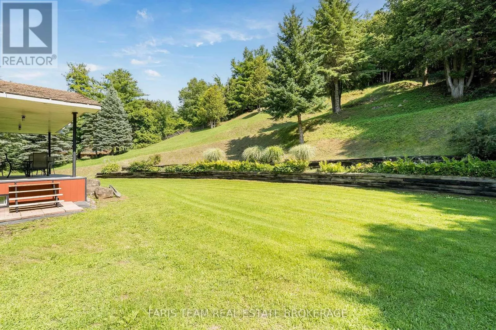 5809 10TH SIDE ROAD