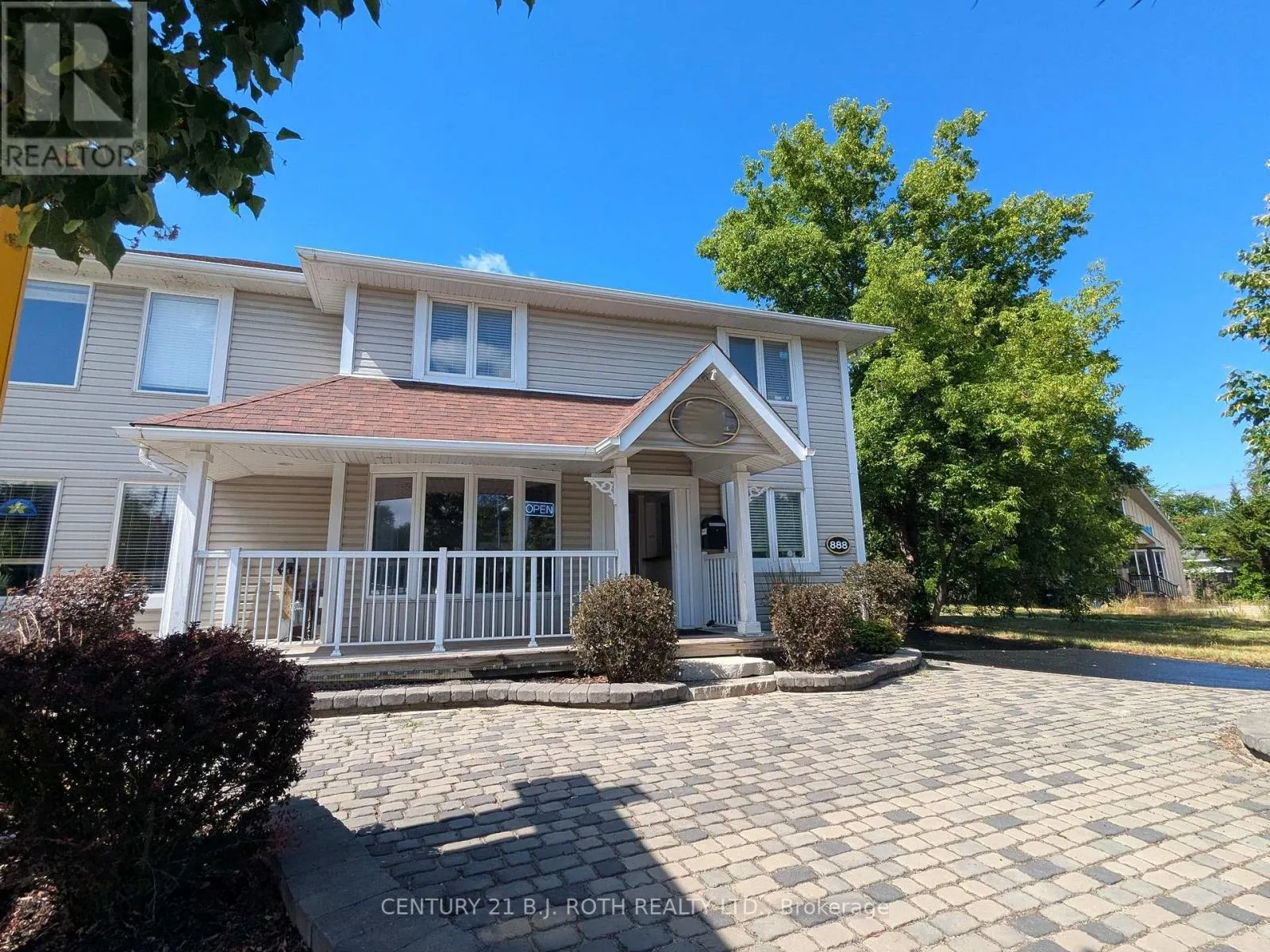 888 INNISFIL BEACH ROAD