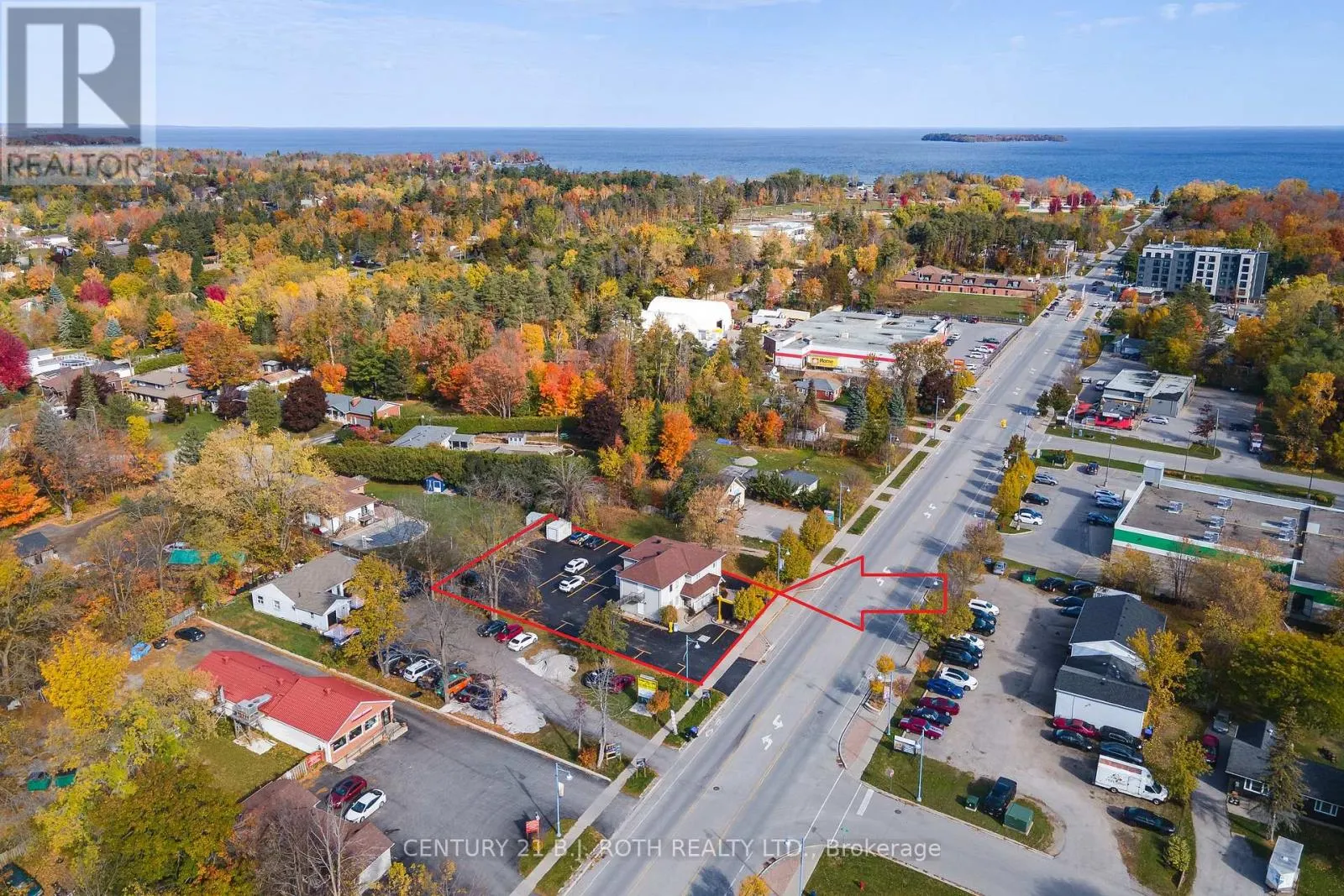 888 INNISFIL BEACH ROAD