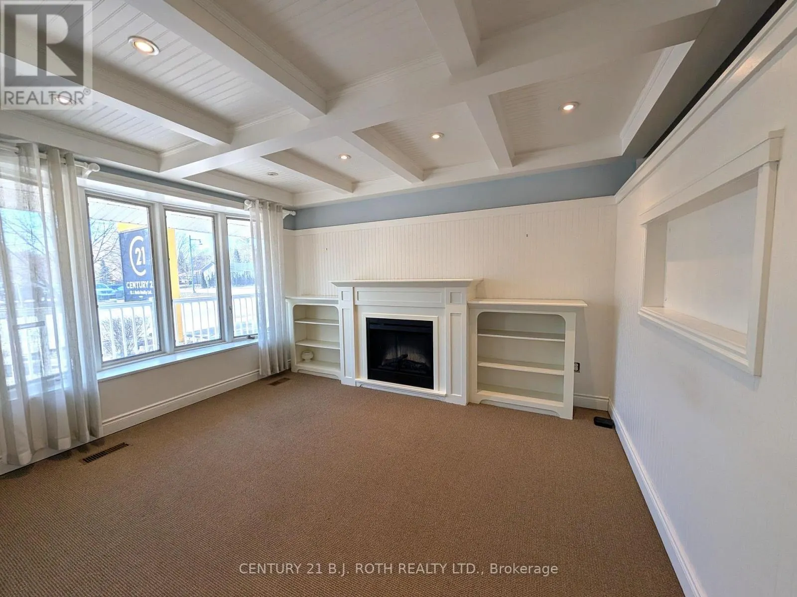 888 INNISFIL BEACH ROAD