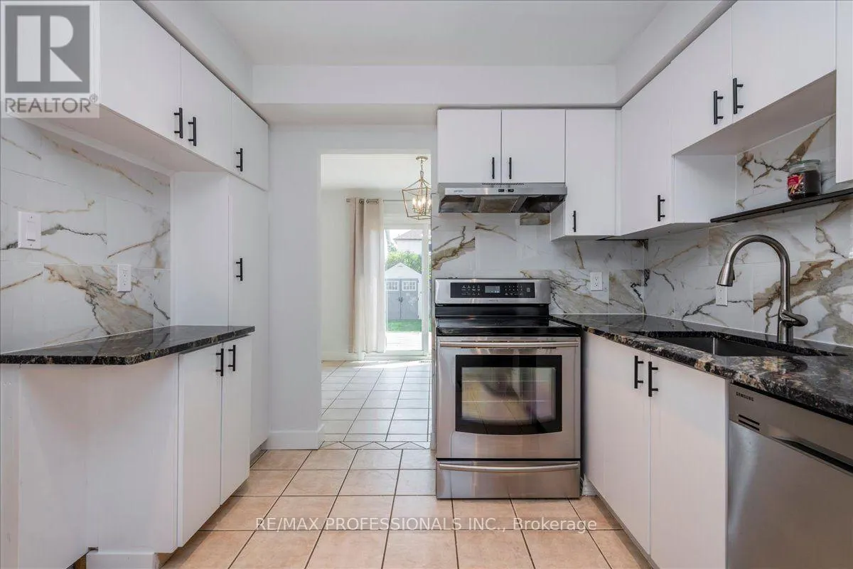 10 CORRIE CRESCENT