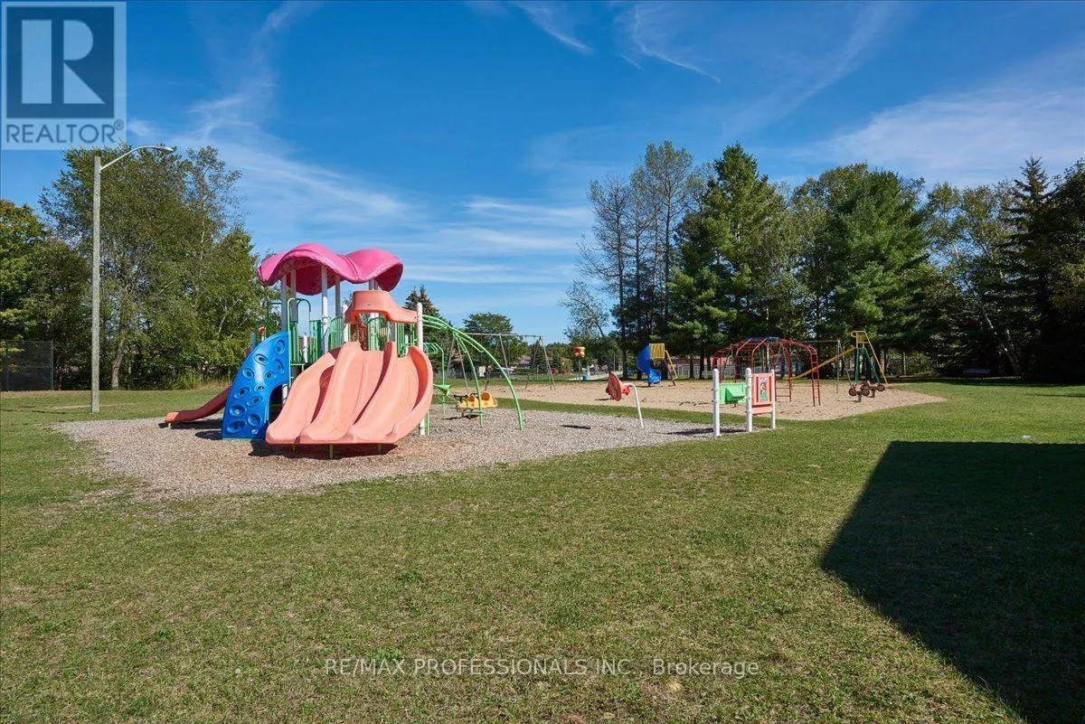 10 CORRIE CRESCENT