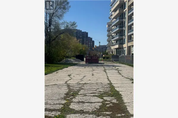 PIN#031092447 - 0 16TH AVENUE