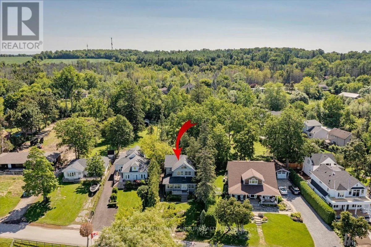 311 LAKE DRIVE N