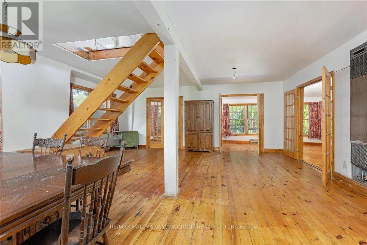 311 LAKE DRIVE N