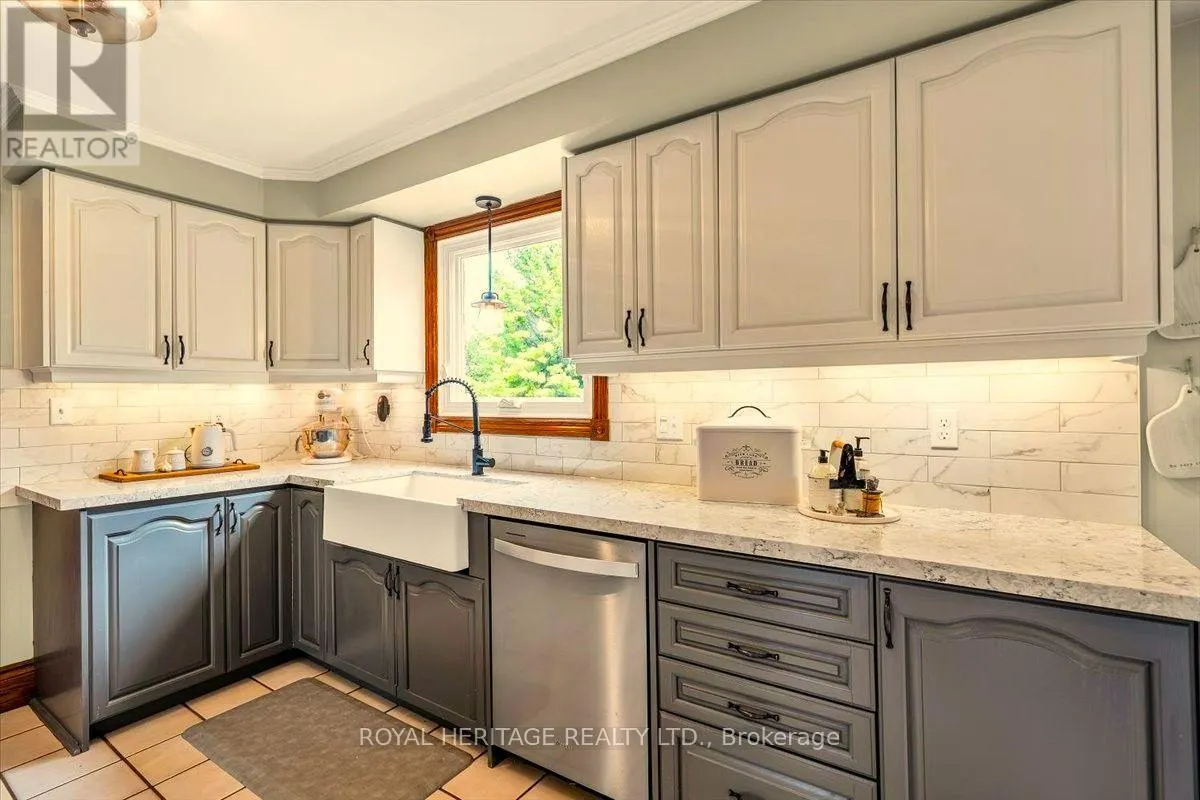 34 AUDUBON WAY