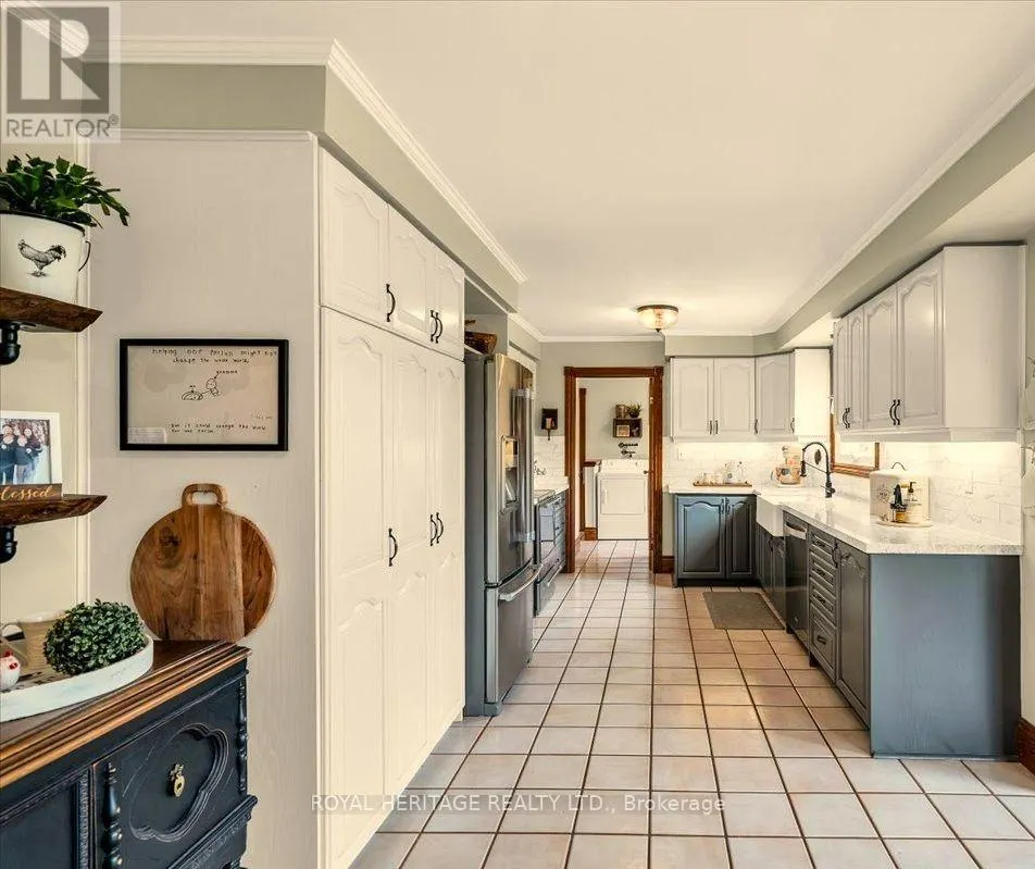 34 AUDUBON WAY