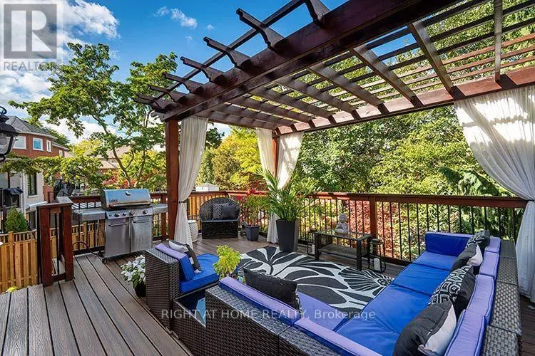 143 CARLYLE CRESCENT