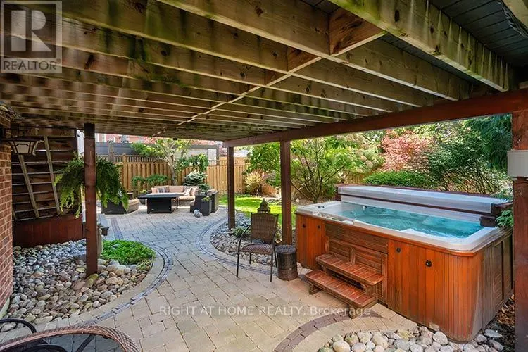 143 CARLYLE CRESCENT