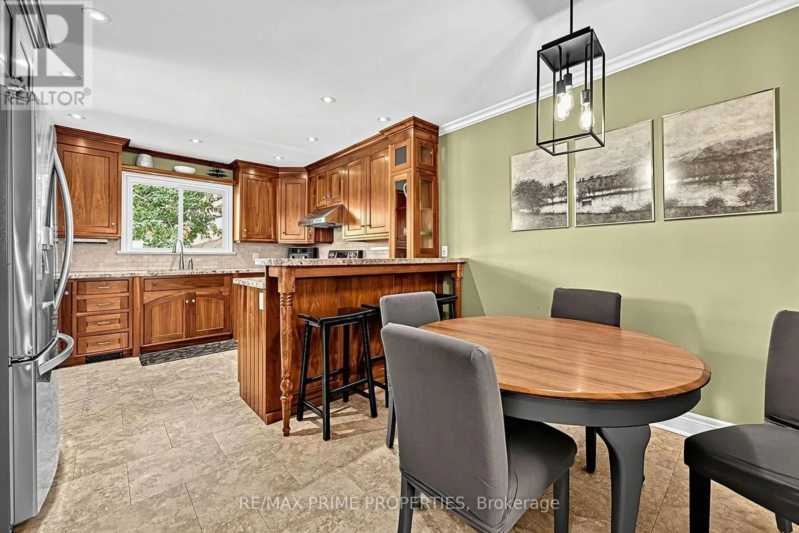 426 ZEPHYR ROAD
