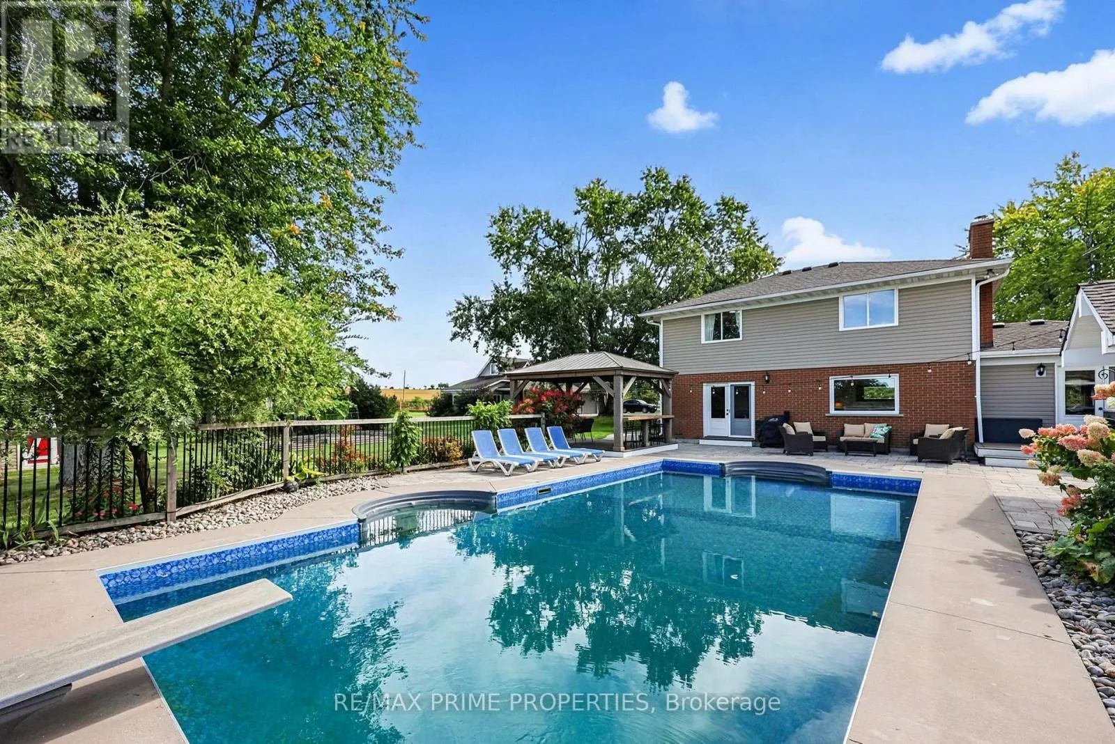 426 ZEPHYR ROAD