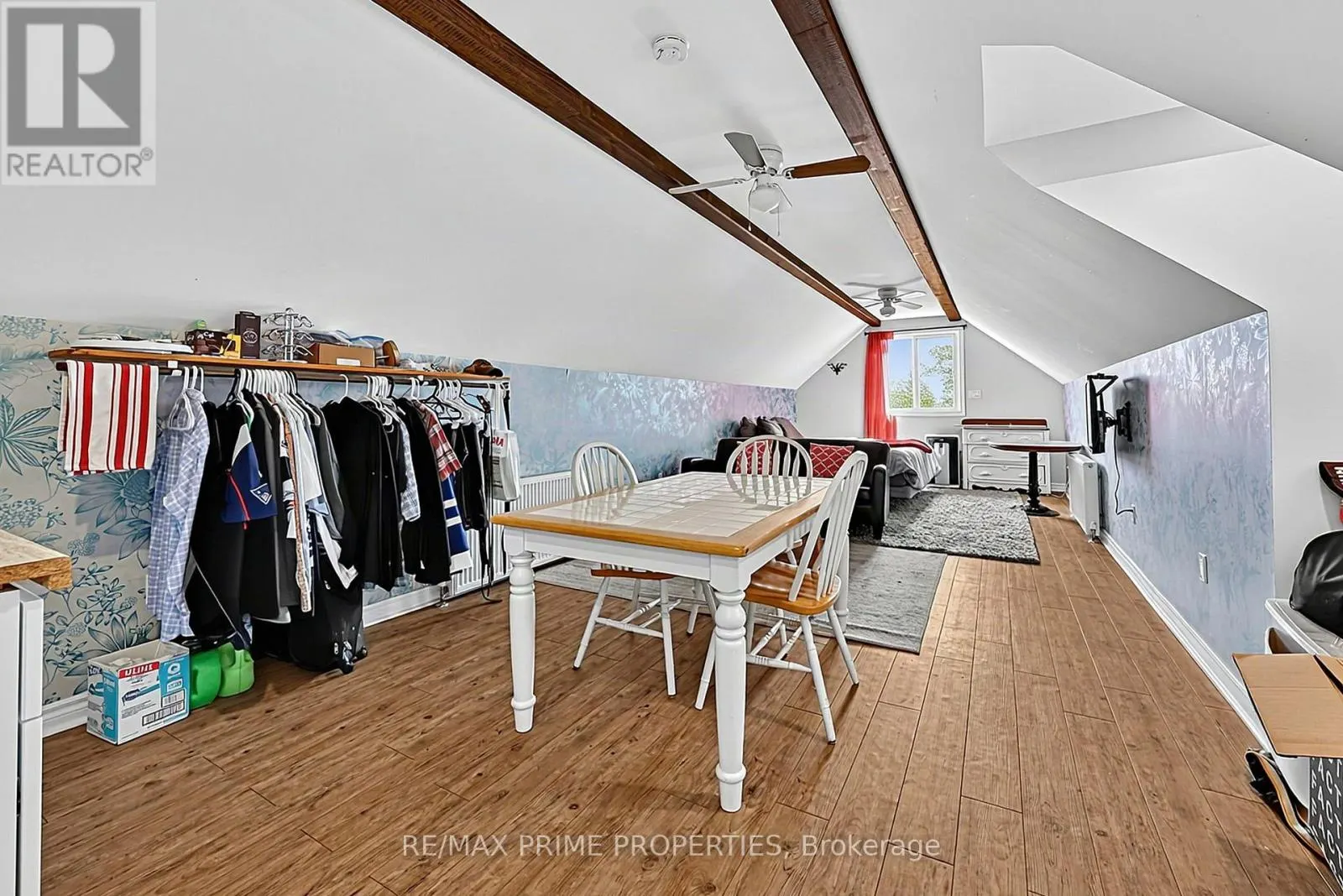 426 ZEPHYR ROAD