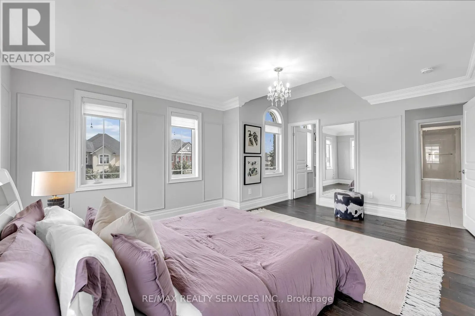22 GIANT CEDARS COURT