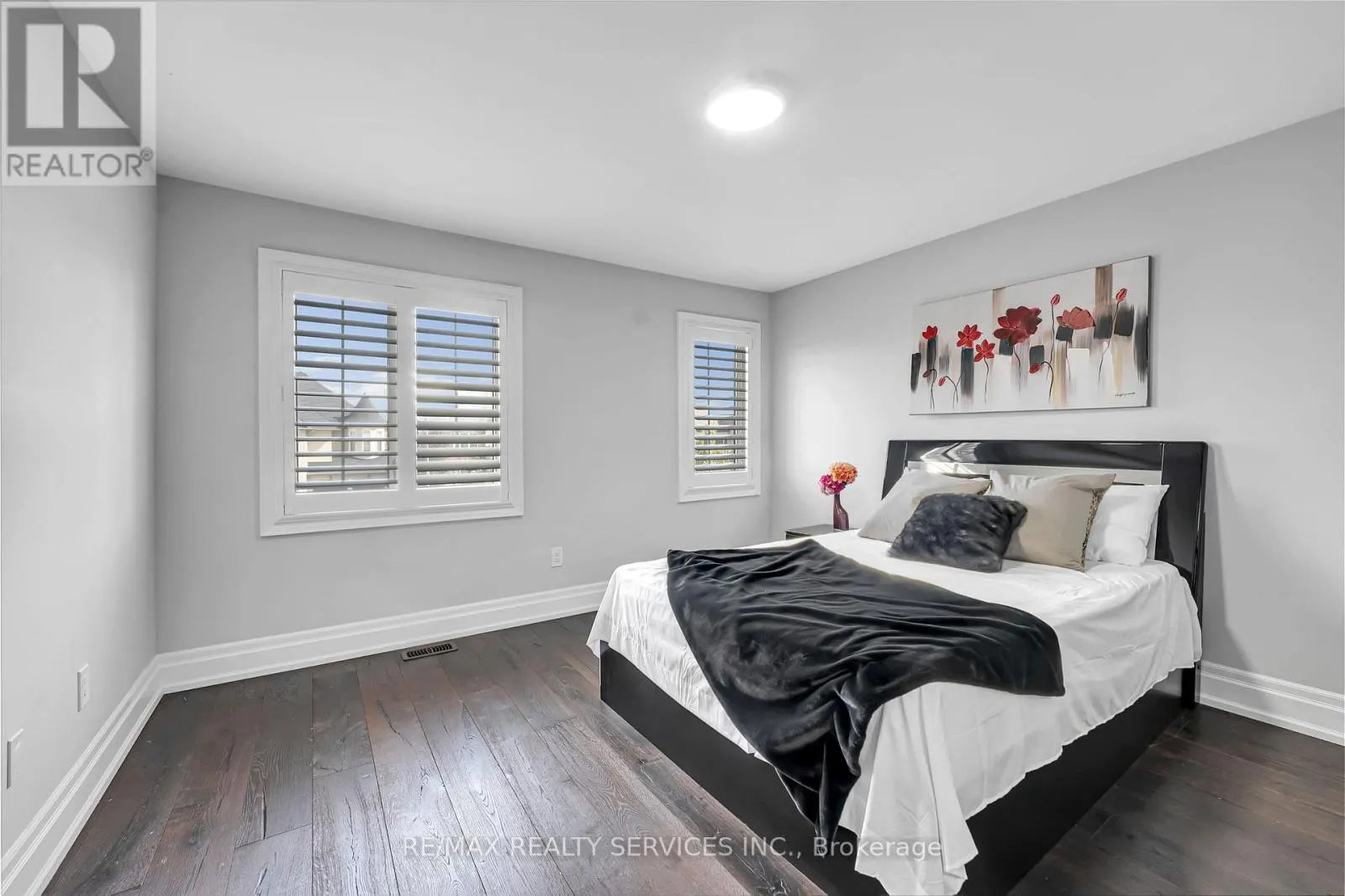 22 GIANT CEDARS COURT