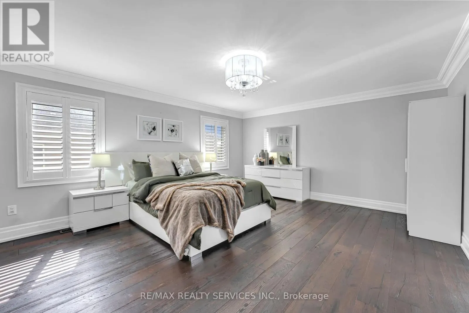 22 GIANT CEDARS COURT