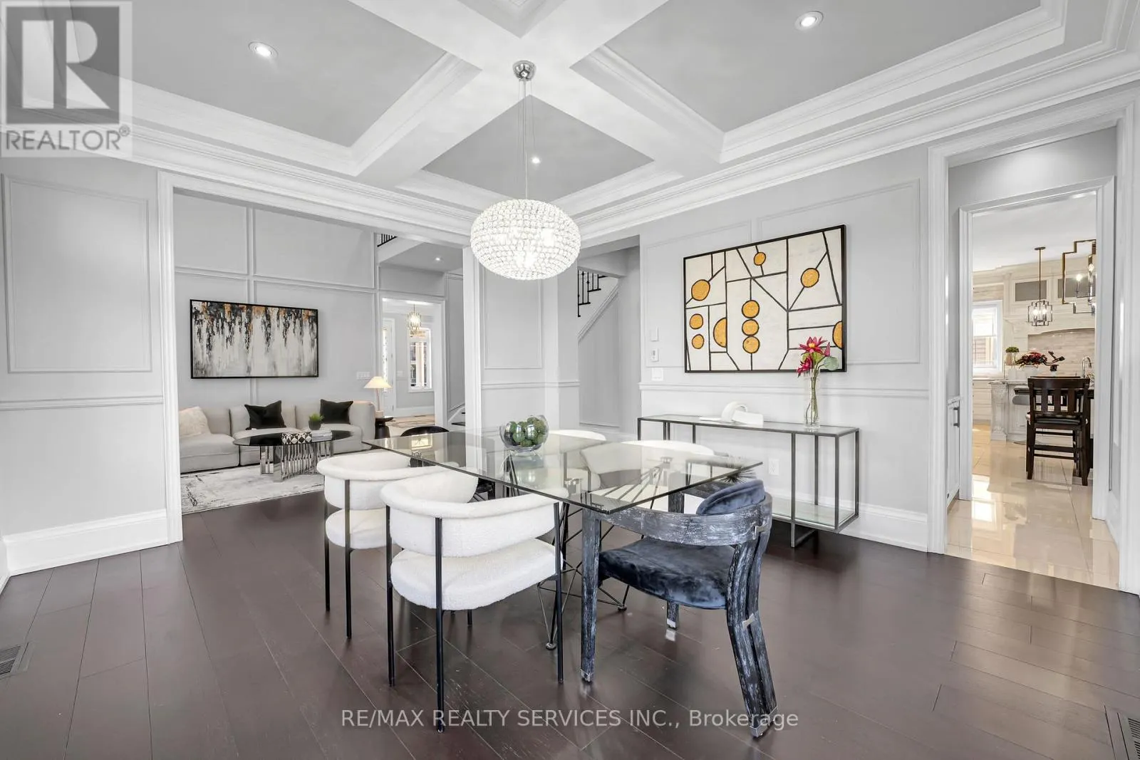 22 GIANT CEDARS COURT