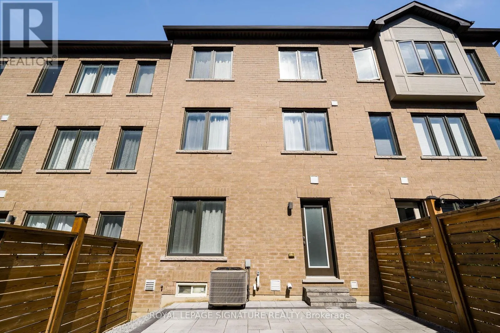 164 TANGO CRESCENT