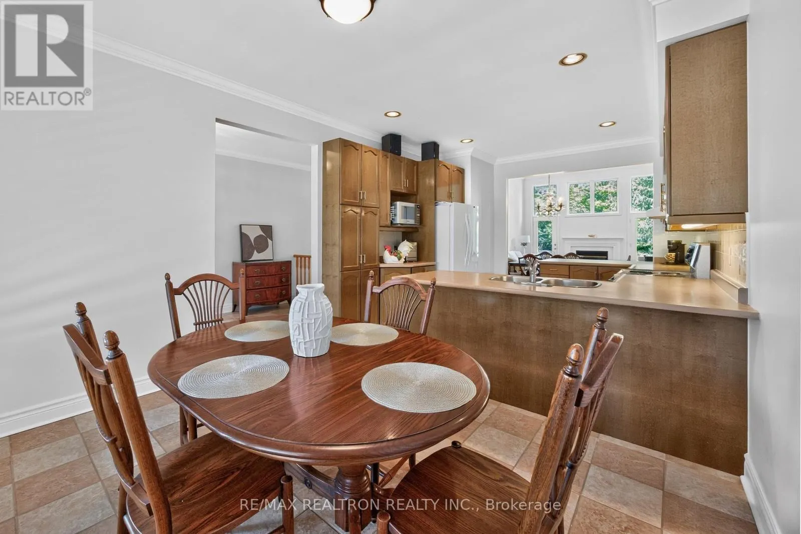 402 MORLEY COOK CRESCENT