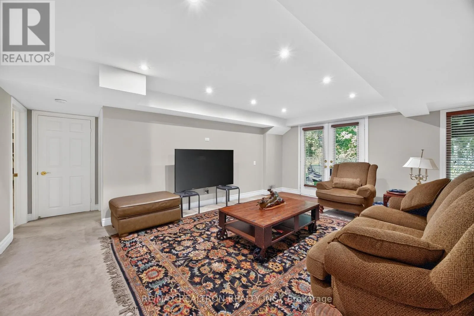 402 MORLEY COOK CRESCENT