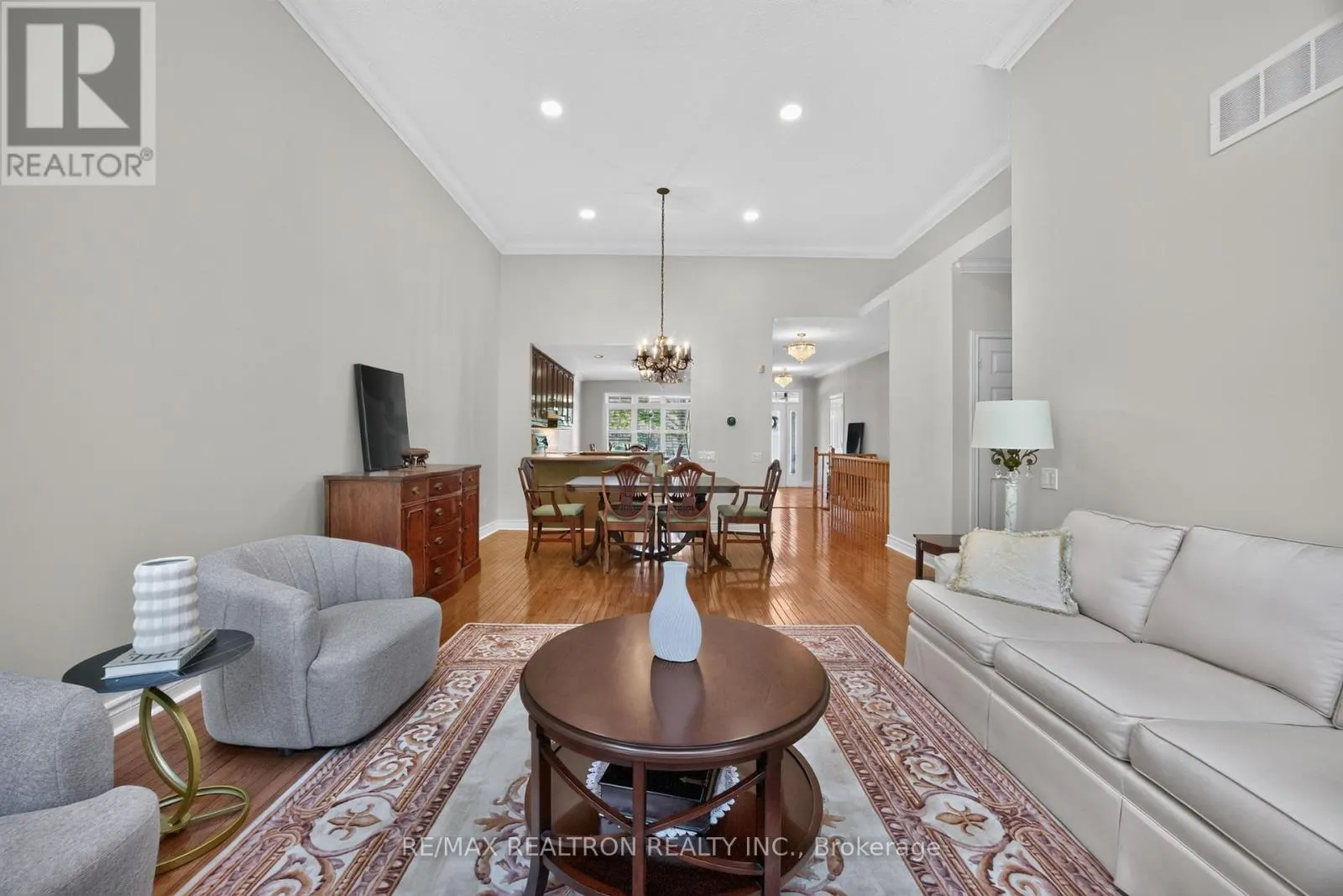 402 MORLEY COOK CRESCENT