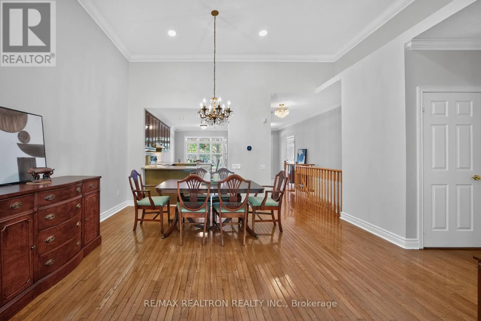 402 MORLEY COOK CRESCENT