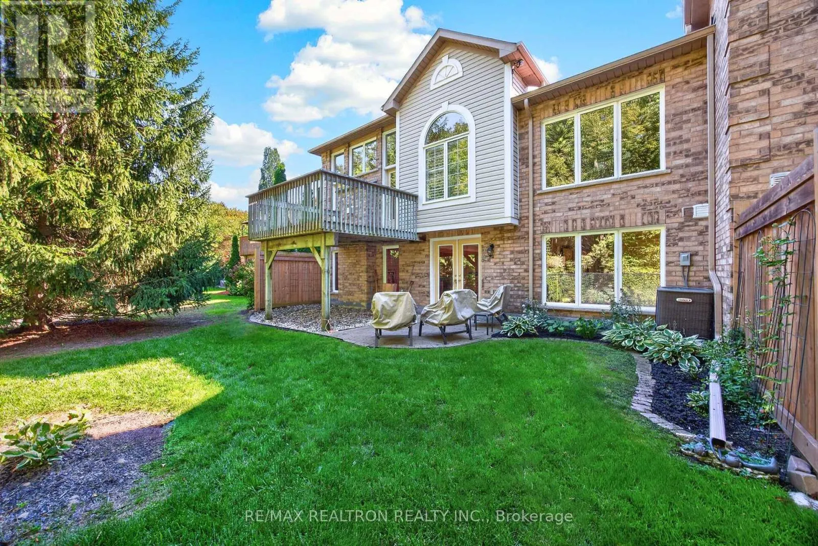 402 MORLEY COOK CRESCENT