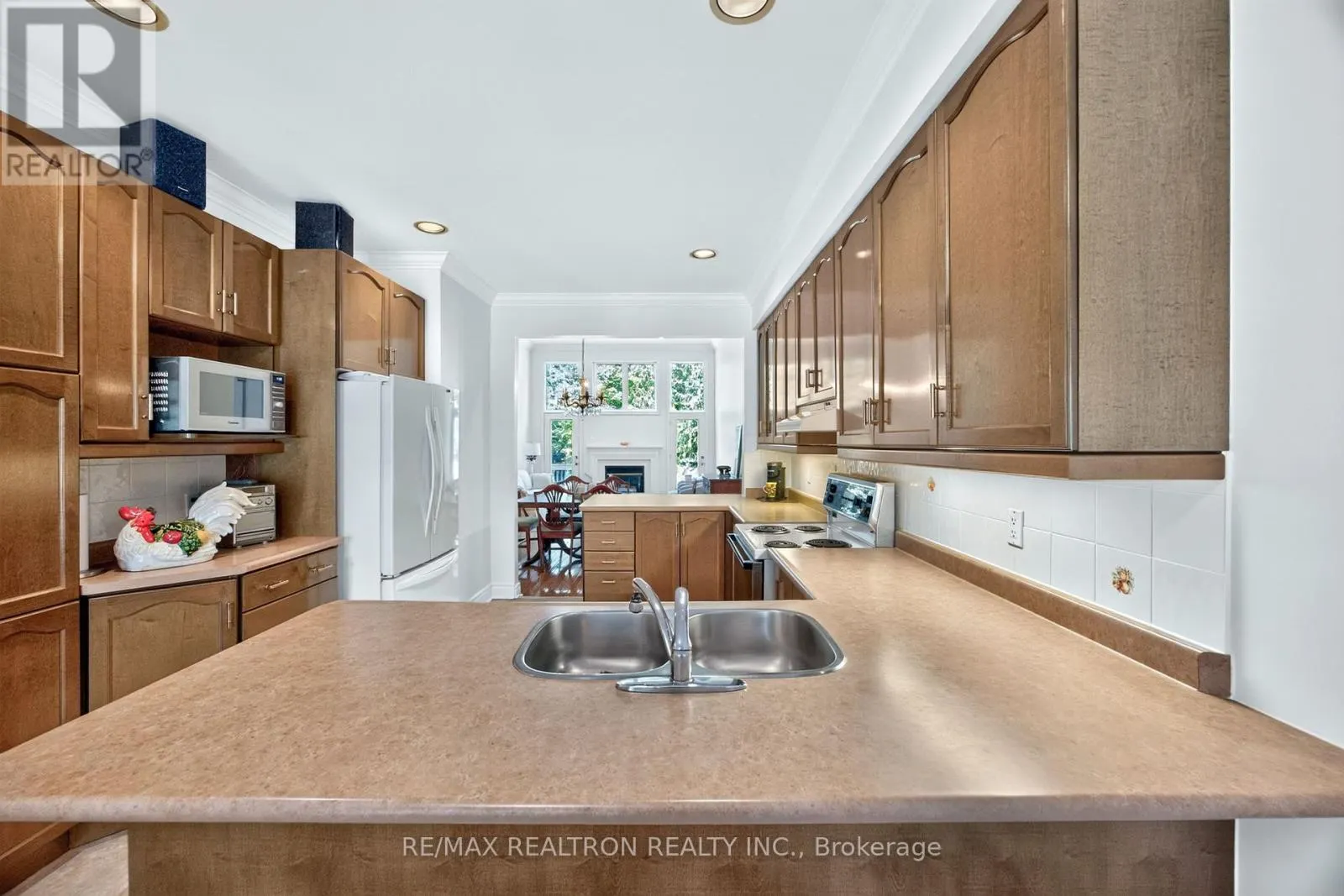 402 MORLEY COOK CRESCENT