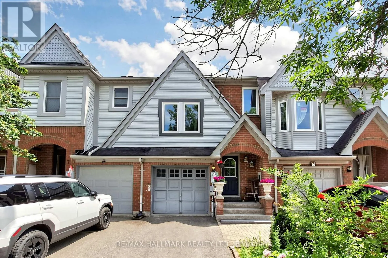 5 EVELYN BUCK LANE